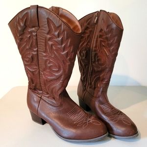Women's wide calf boots